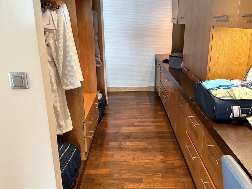 Upstairs Bedroom - Walkthrough Closet